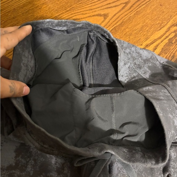 Lululemon🍋Gray and Black Patterned Pants - Picture 6 of 12